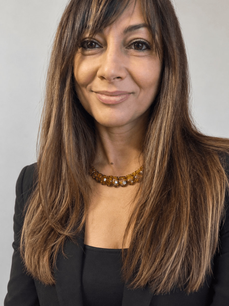 Ritratto-professionale-con-blazer-nero